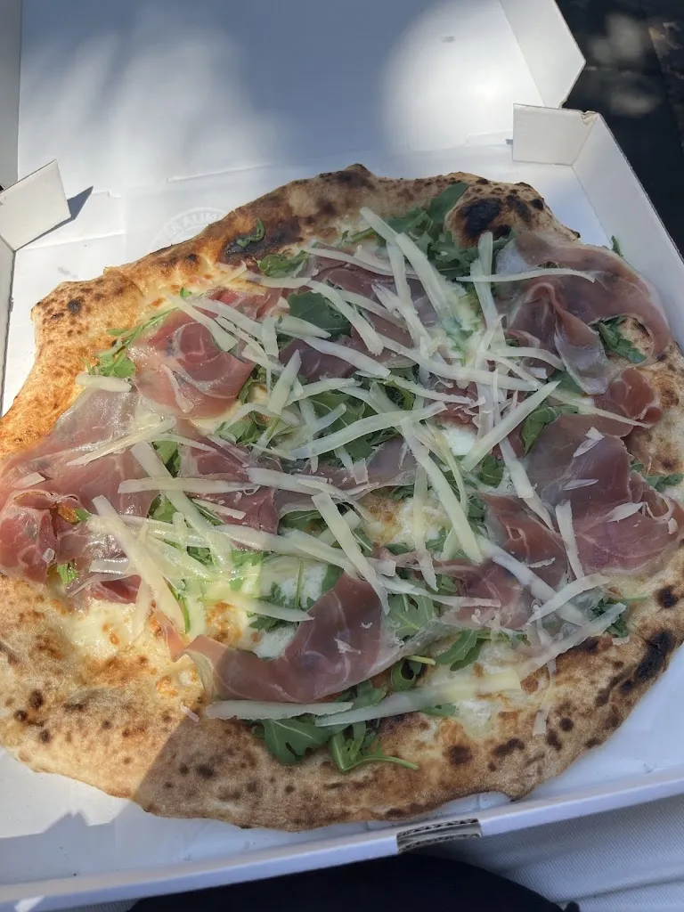 Dorina Szopkó_Pizzeria Friggitoria D'Asporto da Simone_Bagnoli_review