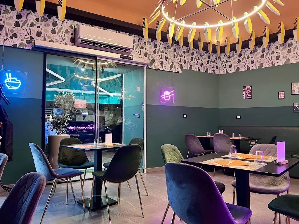 Strike a Poke restaurant in Bagnoli