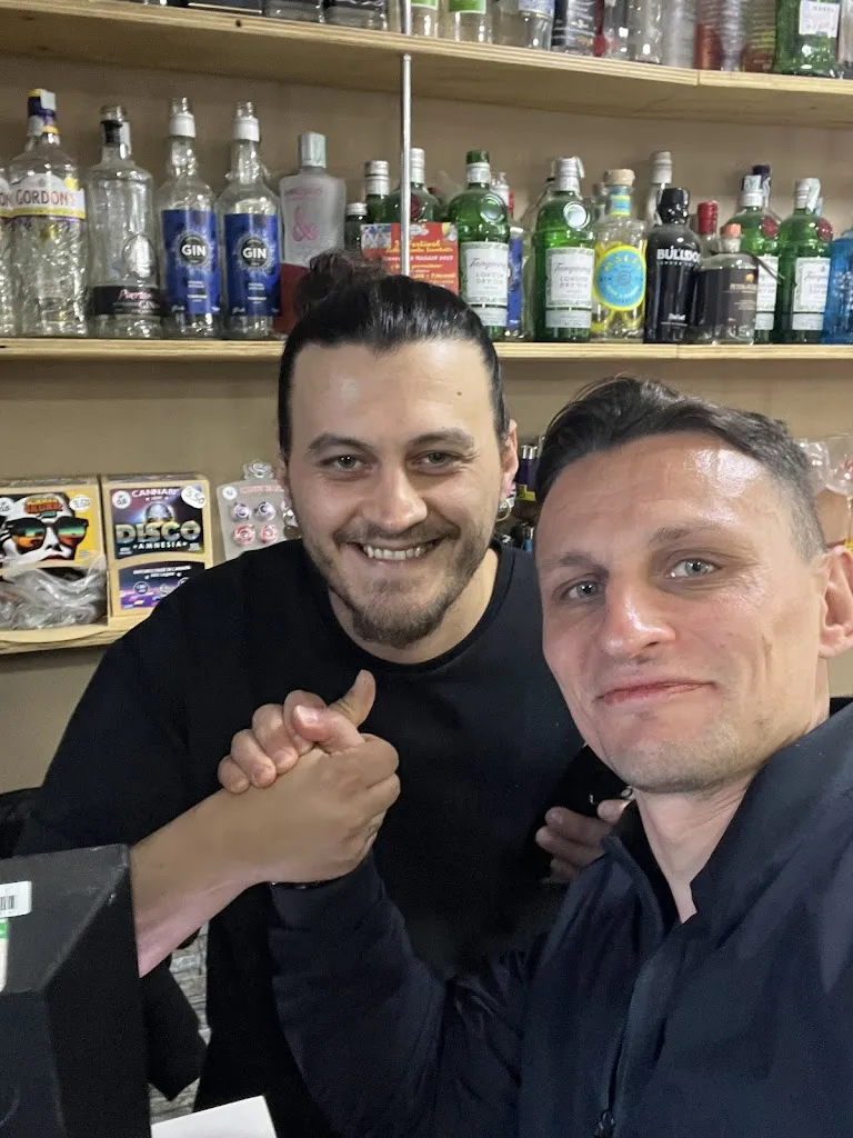 Marcin Cabaj_Shaker_Bagnoli_recensione