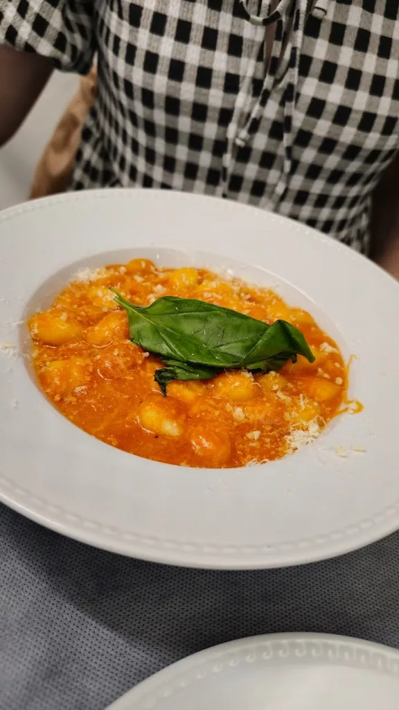 Courtney Gib_Trattoria da Concetta_Avvocata_review