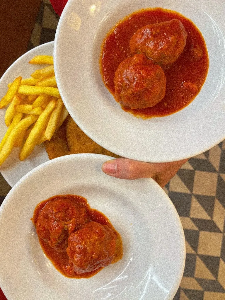 Trattoria da Nennella_Avvocata_slider_image_3