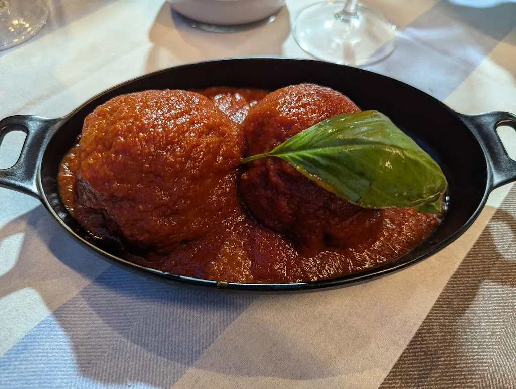 Paul Komarnytskyy_Stritt Stritt_Avvocata_recensione