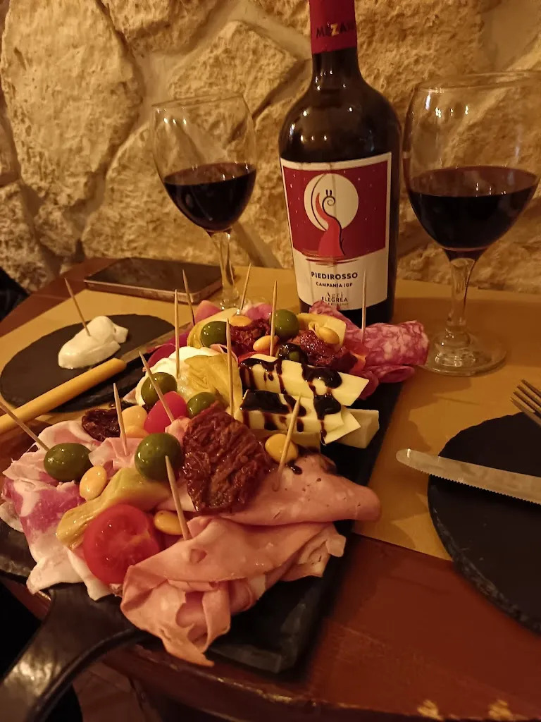 Mobu Napoli_Avvocata_slider_image_3