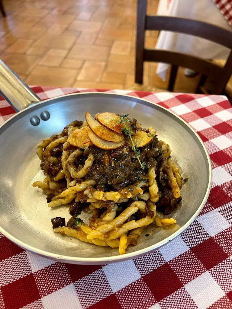 Signora Bettola - Napoli (Chiaia)_Avvocata_slider_image_3