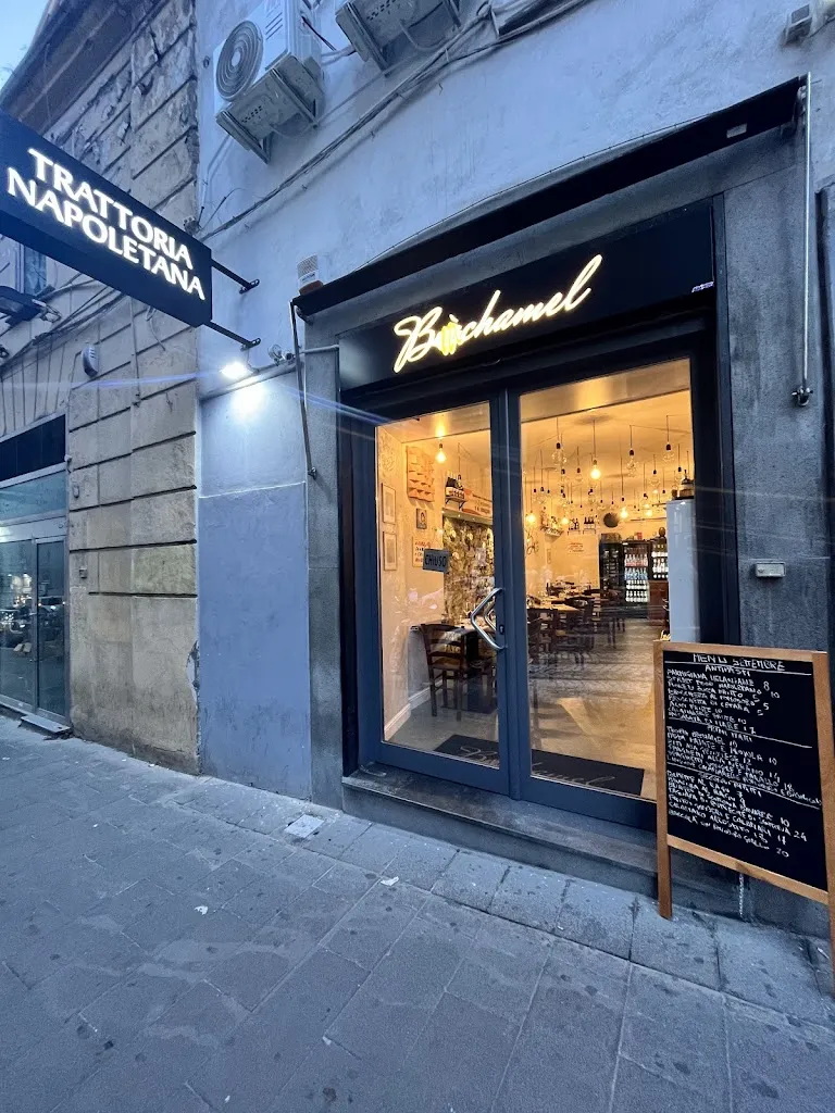 Bechamel restaurant in Avvocata