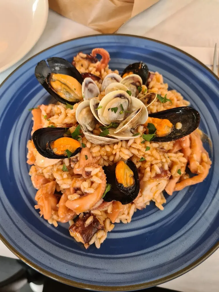 Kalina Dimitrova_Casetta Rossa_Avvocata_review