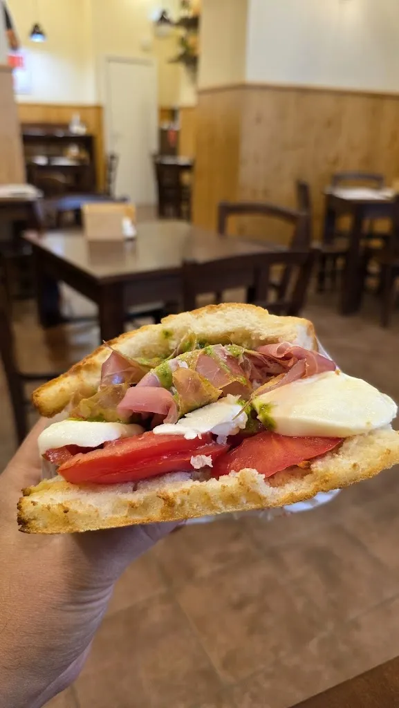 Alex Siamantas_All'Antico Vinaio_Avvocata_review