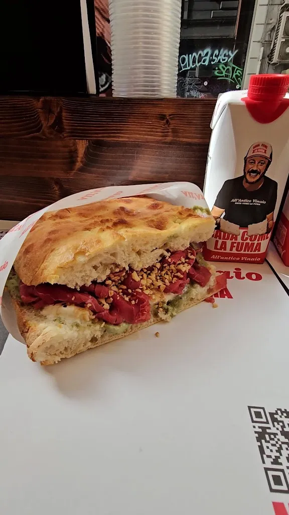 All'Antico Vinaio_Avvocata_slider_image_2