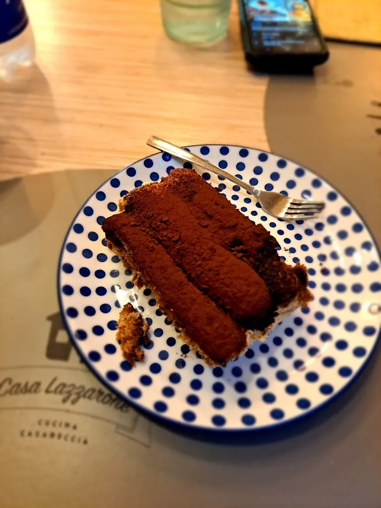 F K_Casa Lazzarone_Avvocata_review