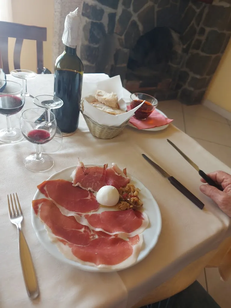 Tre Castelli restaurant in Banzano
