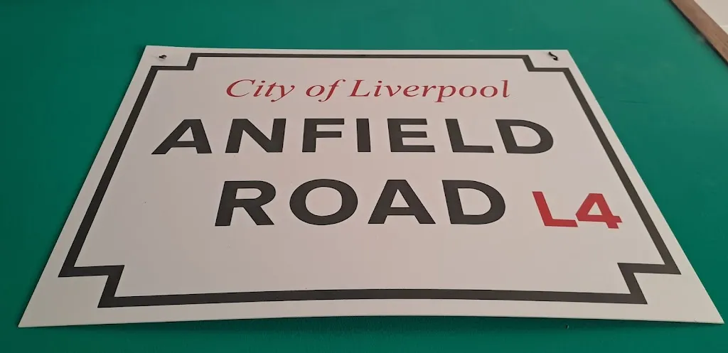 Martino Iannone_Sir Tommy Flynns_Baronissi_review