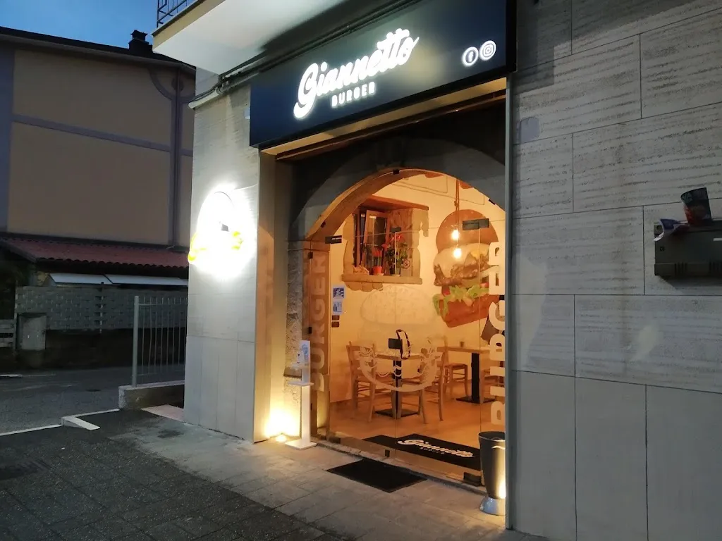 Giannetto Burger restaurant in Baronissi
