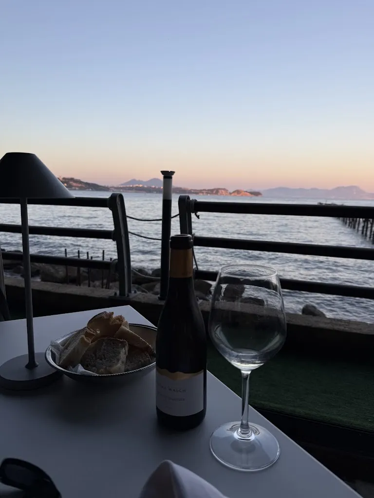 Rox Ian_Cavea Bay_Baia_review