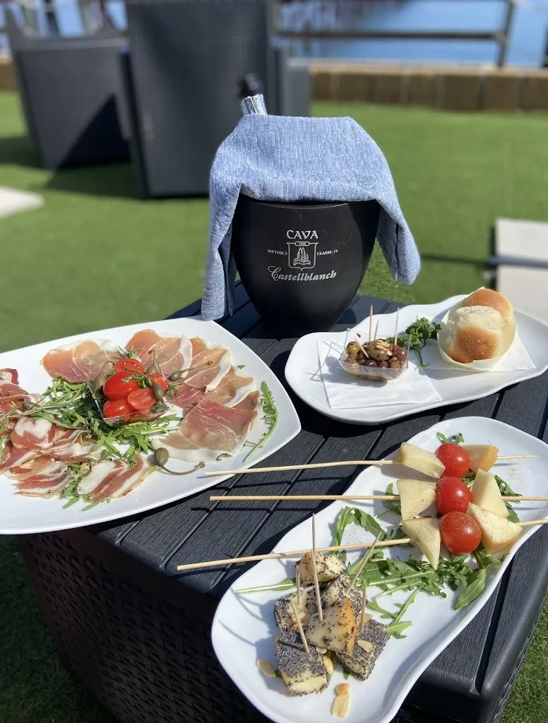 Cavea Bay_Baia_slider_image_3