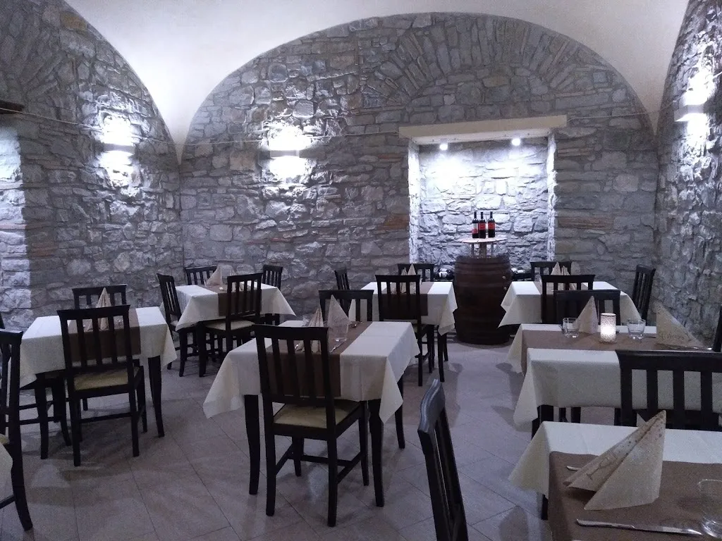 Botti & Brace restaurant in Baselice