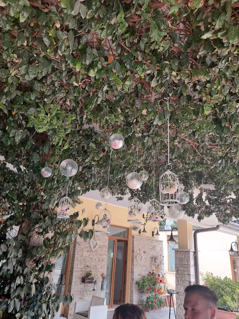 Erika Falcone_Villa Canonico_Baselice_review