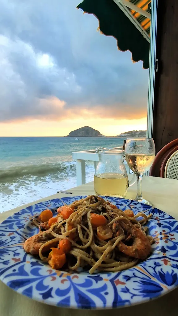 Karolin Köhler_Ottomano_Barano d'Ischia_review