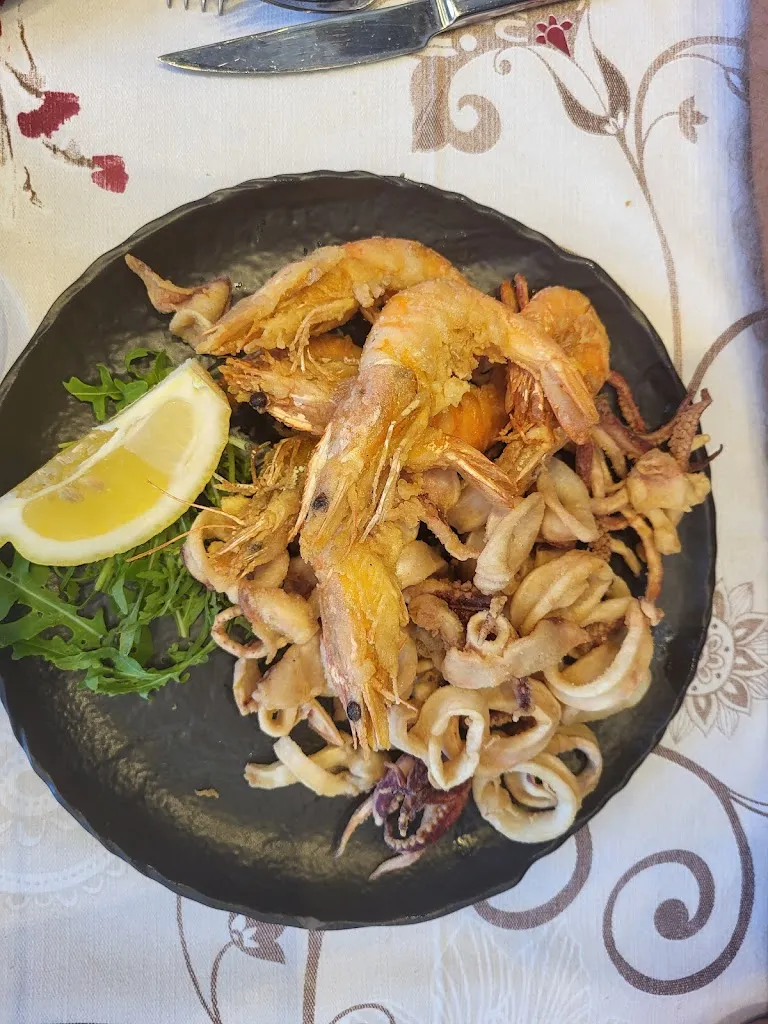 Eleonora Skočdopolová_Ristorante A casa di Luca - Specialità Di Mare e Di Terra_Battipaglia_review