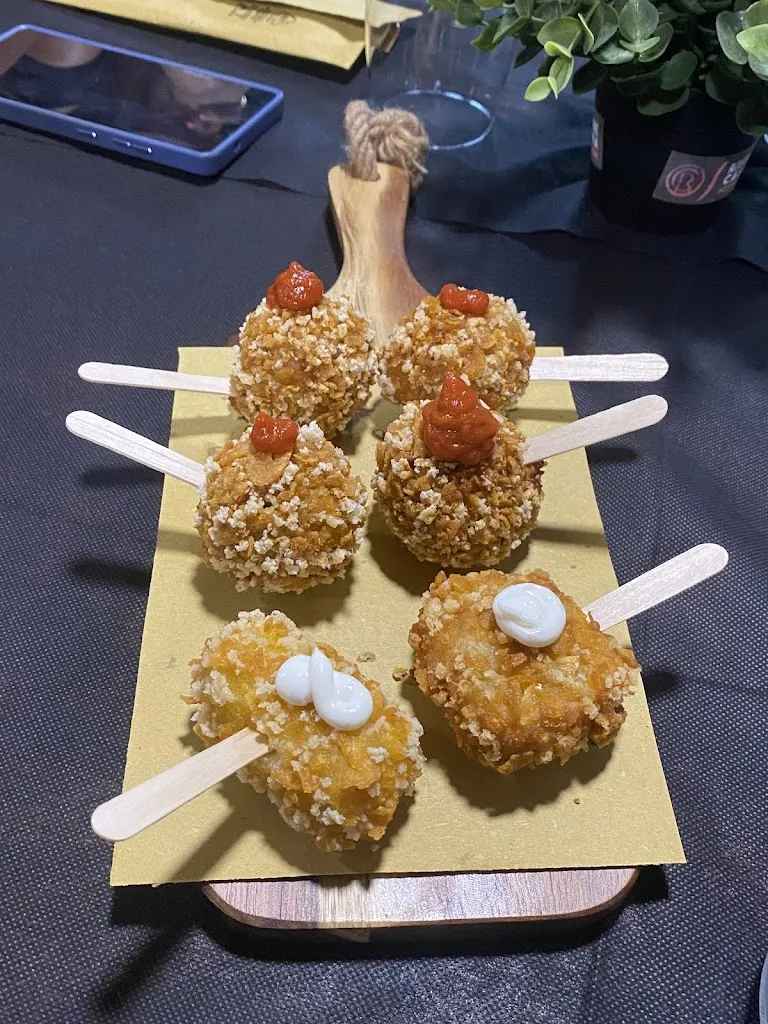 Mariano_Rivoluzione casertana_Bivio Mortola_review