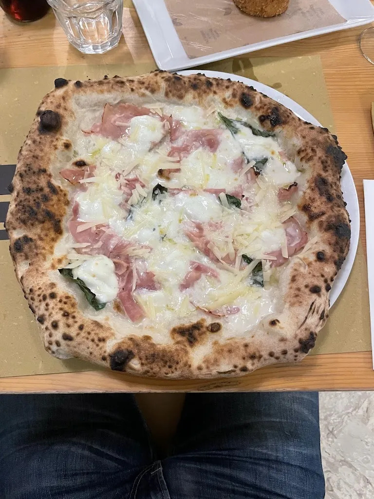 esterno1_Il Capriccio - Pizzeria Rocca D'Evandro_Bivio Mortola_review