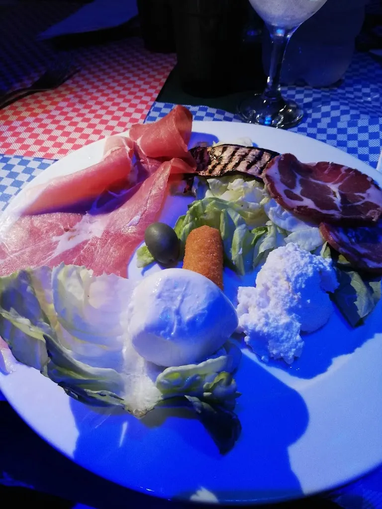 Giuseppe De Filippo_Villa Vitagliano_Bonea_review