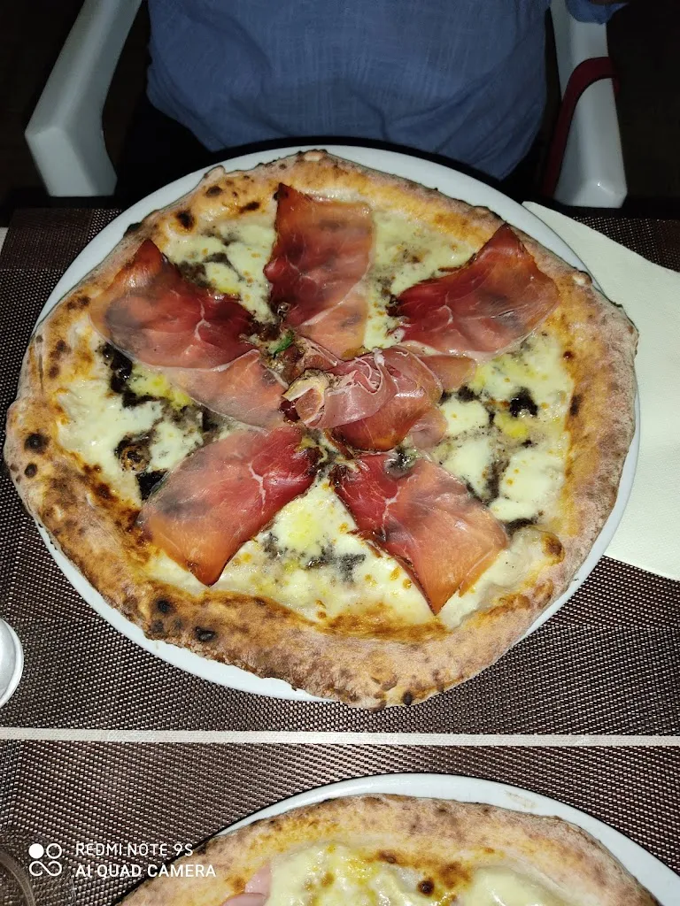 carmela imperatore_BELLEVUE Ristorante Pizzeria_Bucciano_recensione