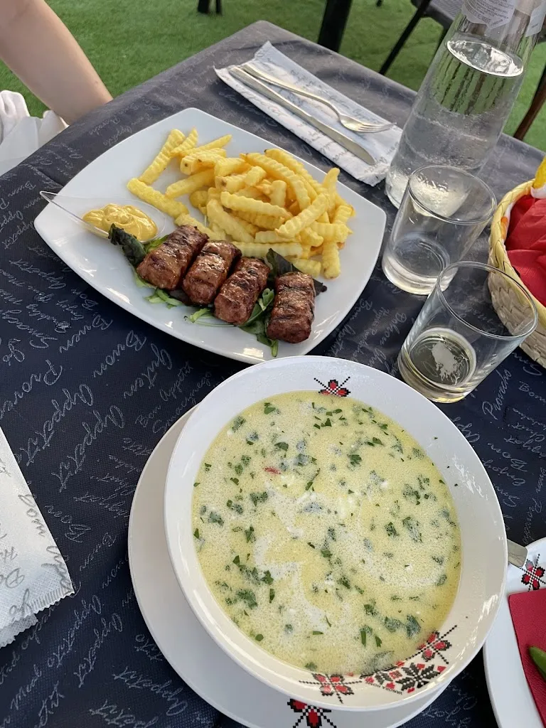 Bogdan Alessandro_Ristorante Rustico Dracula_Bivio Santa Cecilia_review