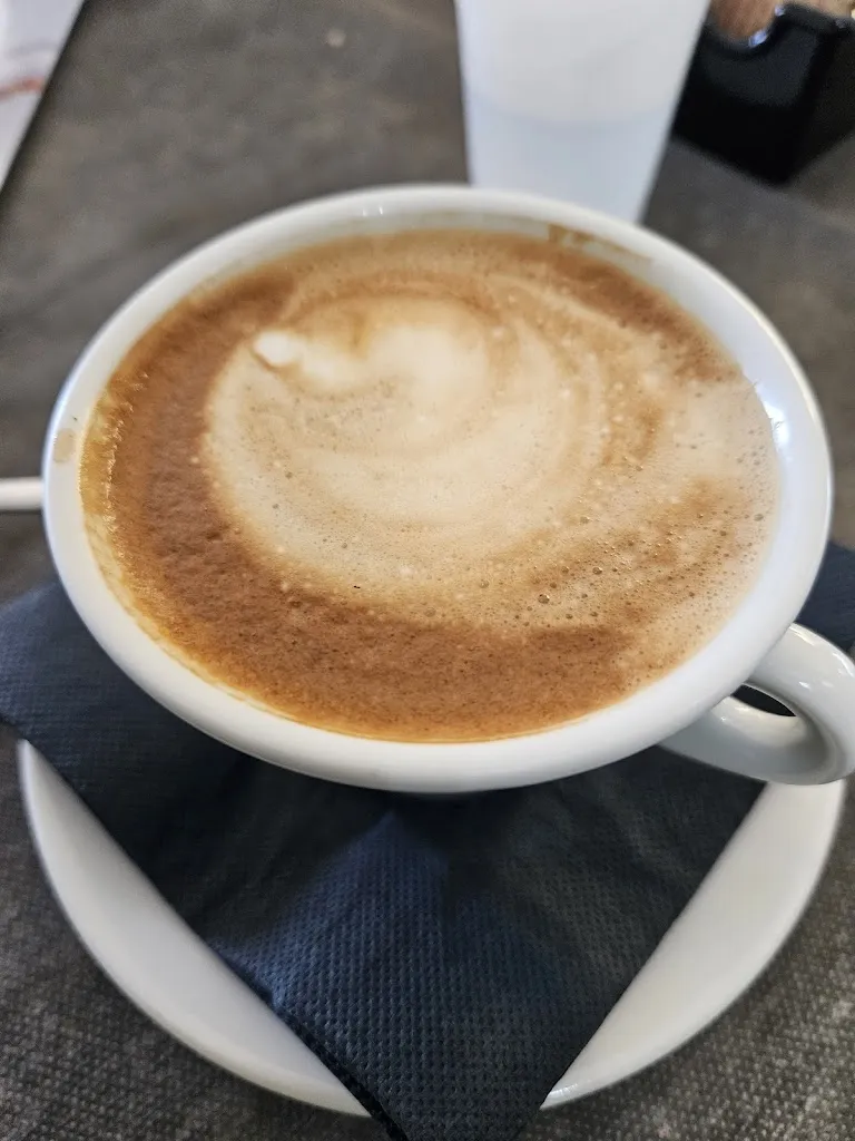 Edoardo Medici_Bar Emiliy_Bivio Santa Cecilia_review