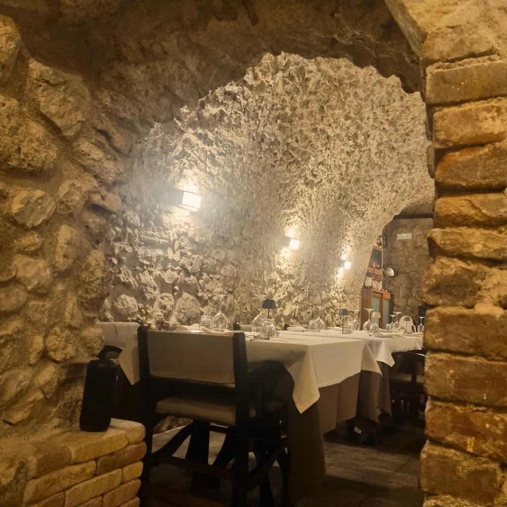 Cantina Segreta_Bivio Santa Cecilia_slider_image_1