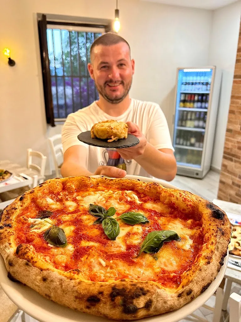 Pizzeria Asso 'e Coppe restaurant in Bivio Santa Cecilia