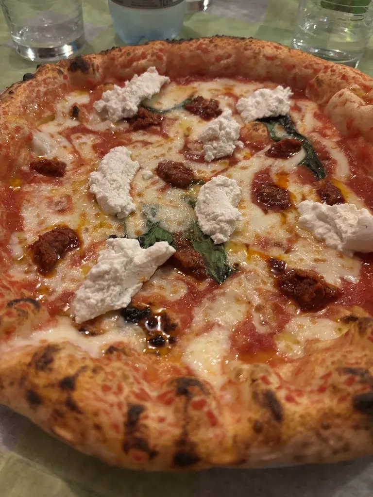 Pizzeria Asso 'e Coppe_Bivio Santa Cecilia_slider_image_2