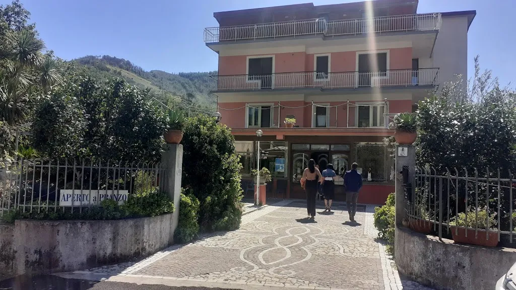 Mistral Ristorante Pizzeria_Bracigliano_slider_image_3