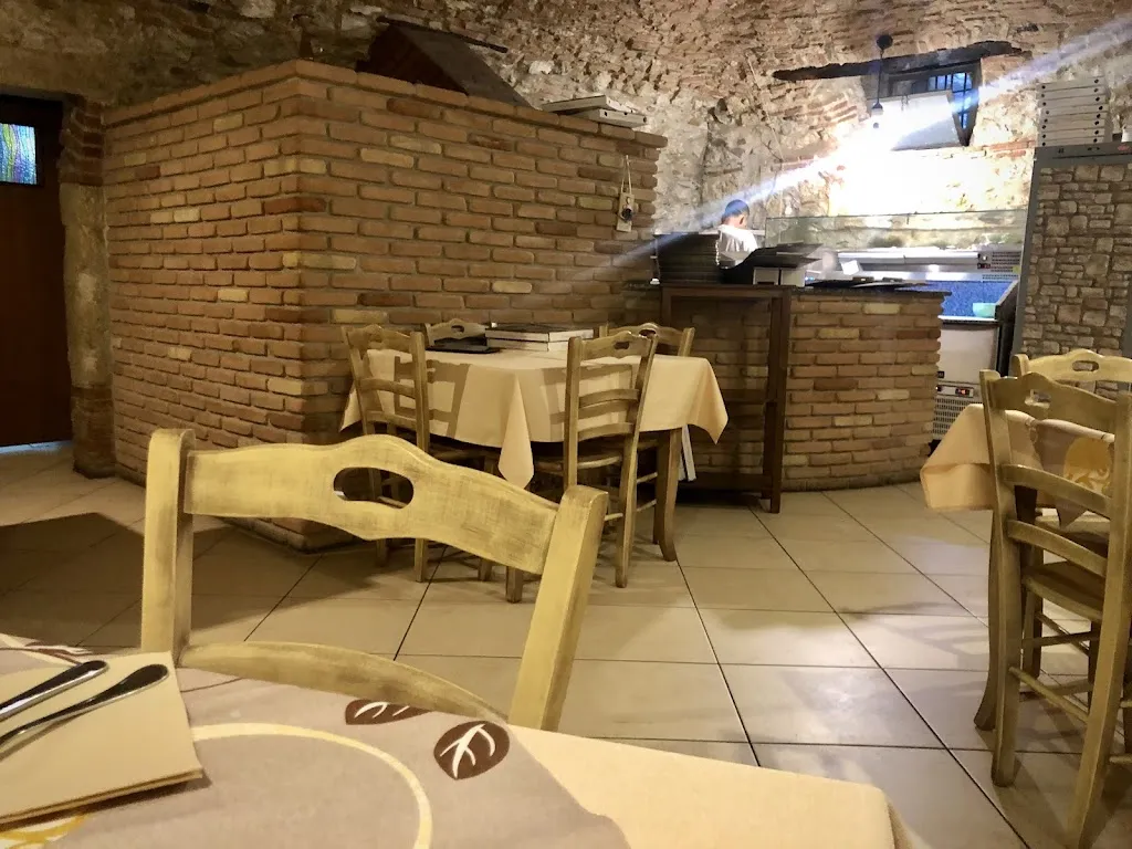 Ric Winter_Al Chiostro Buccino_Buccino_review