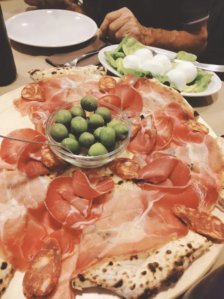 Adriana tortoriello_Il Borgo_Buccino_review