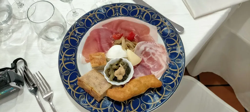 Silvana Muggeo_Ristorante La Tana Del Lupo_Caggiano_review