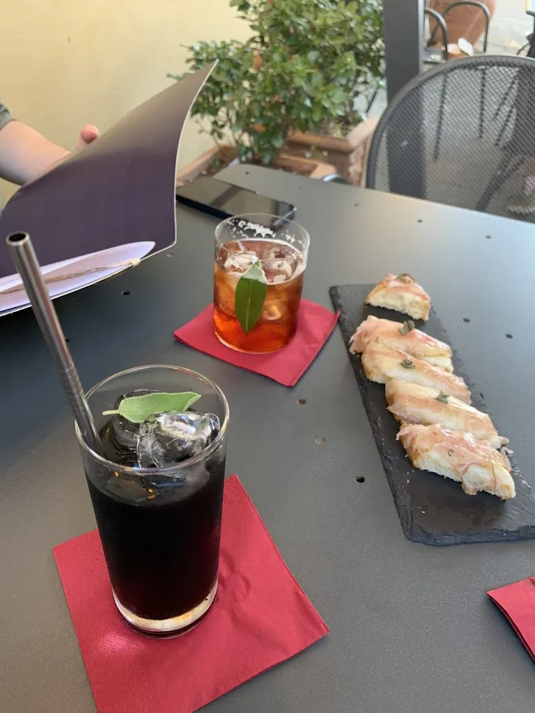 Millie Coady-Booth_Antico Borgo Taverna-Cocktail bar & Enoteca_Caggiano_review