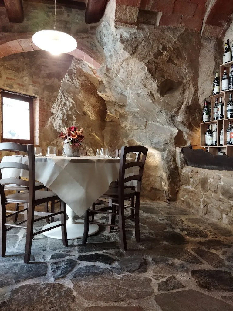 Antico Borgo Taverna-Cocktail bar & Enoteca_Caggiano_slider_image_3