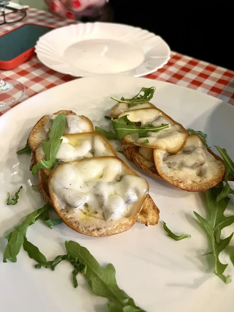 Carl Nicholson_Nonna Ionna - Trattoria Popolare_Campagna_review