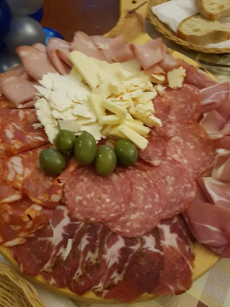 Menu_Serio Bistrot Wine Bar_Calvi Risorta_image_1