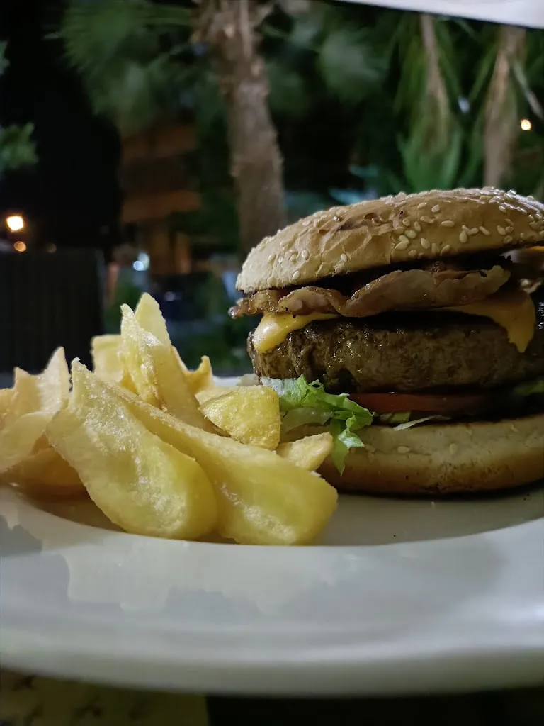 Menu_Serio Bistrot Wine Bar_Calvi Risorta_image_7