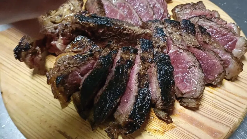 Serio Bistrot Wine Bar_Calvi Risorta_slider_image_2