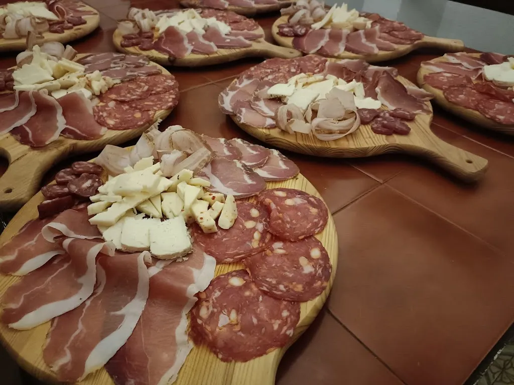 Serio Bistrot Wine Bar_Calvi Risorta_slider_image_3