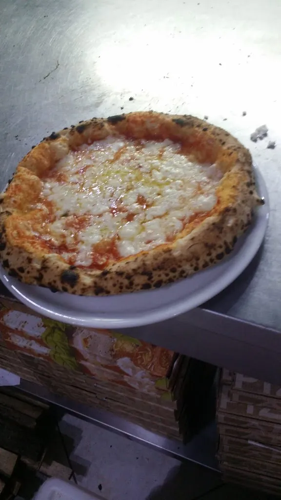 Sfizi di Pizza Restaurant di Mario Rossi e Abbadia Carla_Calvi Risorta_slider_image_3