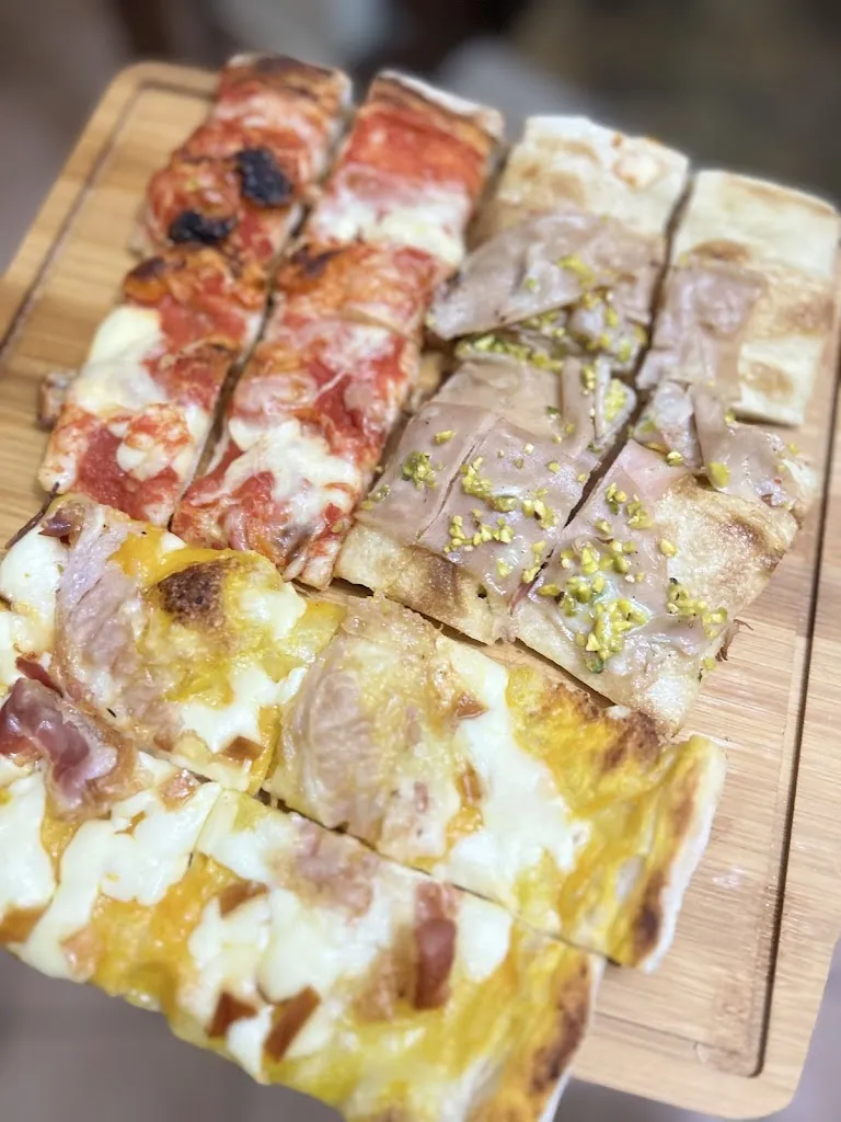 Anahi Boccardo_Base 48_Campora_review