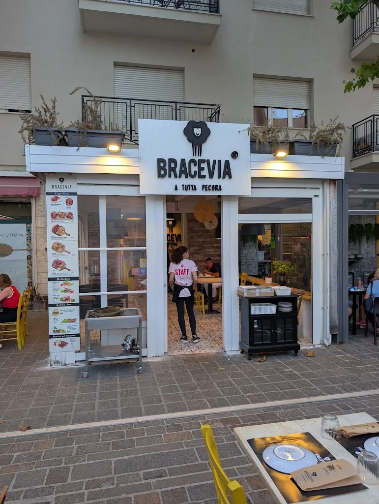 Maurizio Italy_Bracevia A Tutta Pecora_Francavilla al Mare_review