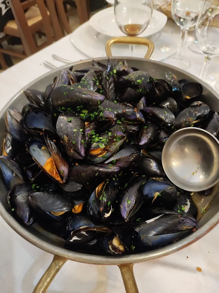 Agriturismo La Criniera restaurant in Campolattaro