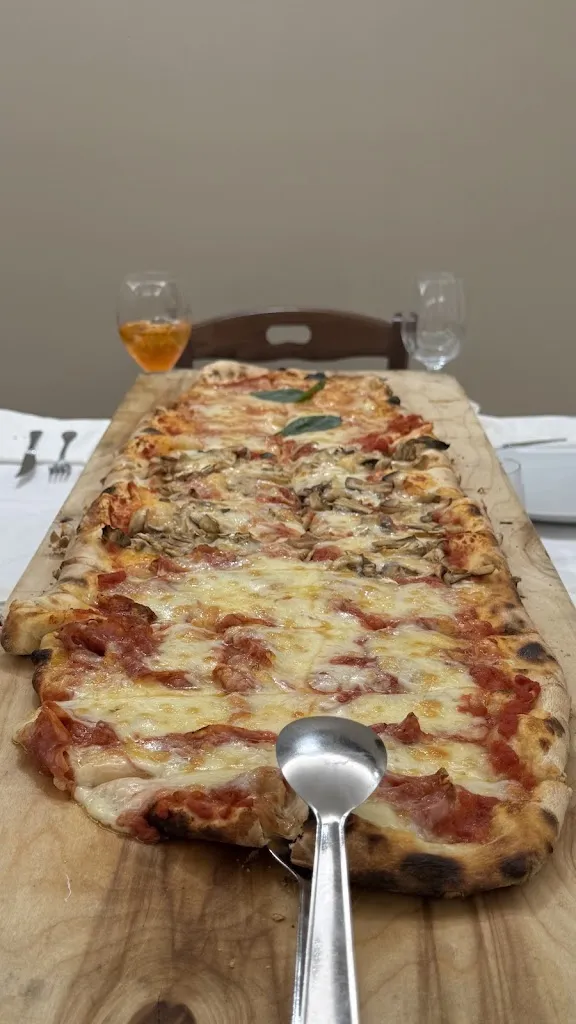 Ristorante Pizzeria Sajonara_Campoli del Monte Taburno_slider_image_2