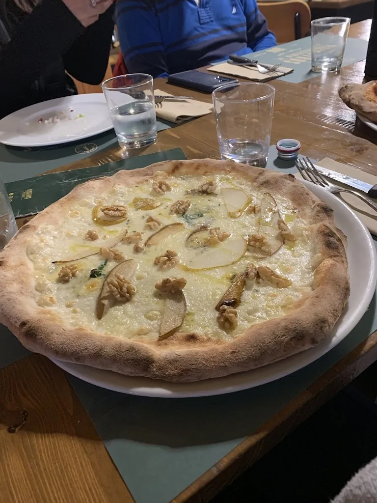 Dana Lempert_Pizzeria Albatros_Francavilla al Mare_review