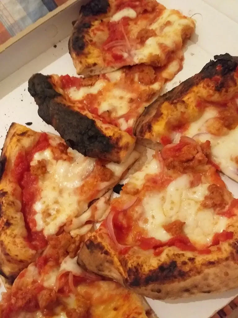 Pasqualina Lombardi_Pizzeria 'O Scugnizzo 2_Campoli del Monte Taburno_review