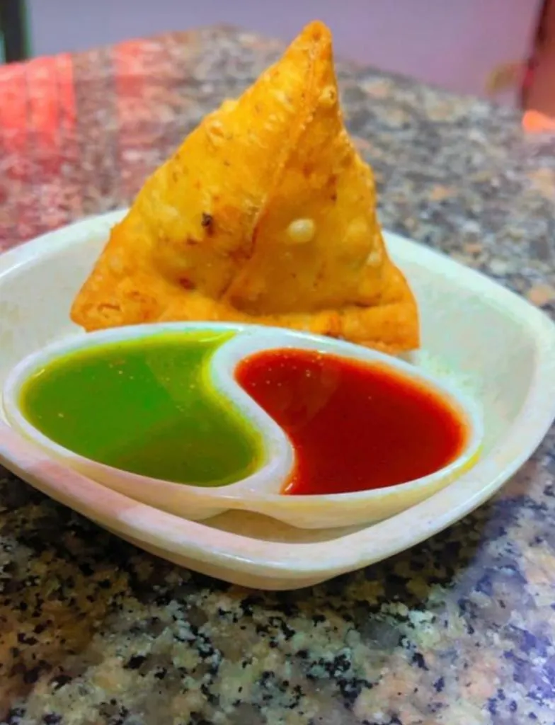 Navneet Kaur_Lo Zafferano Ristorante Indiano e Pizzeria_Cancello-Arnone_review